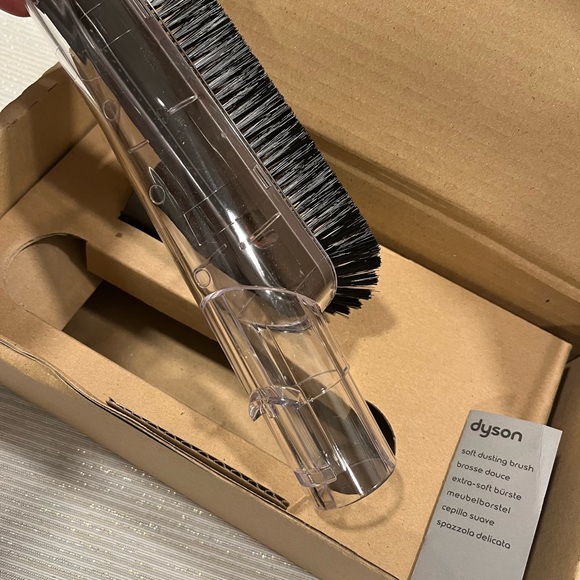 Dyson Soft Dusting Brush - Picture 4 of 7